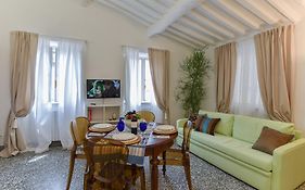 Dreaming Apartments Lucca Leonardo